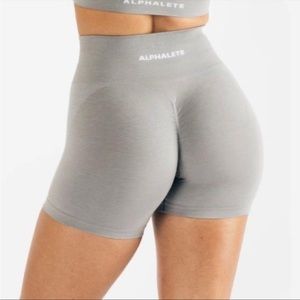 Alphalete 3.5 Amplify Shorts